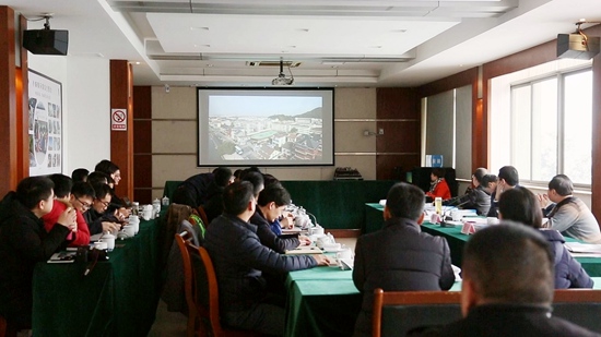 衙前镇有多少人口_手机衙前网 市政协主席潘家玮调研衙前小城镇环境综合整治